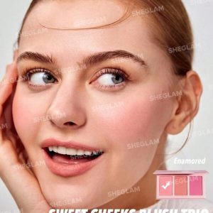 پالت رژگونه سهتایی شیگلم Sweet Cheeks صورتی– مدل Enamored (پودری مات) SHEGLAM Sweet Cheeks Blush Trio